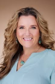 Tessa Brock's Instagram, Twitter & Facebook