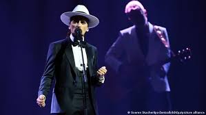 The portuguese entry for the 2021 contest will be chosen through the national selection festival da. Manizha Launched A Project With Russian Women Singing On The Screen During Her Performance News From Germany About Russia Time News Time News
