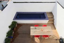 Balcons Terrasses Et Patios 100 Idees De Design Magnifique Mini Piscine Decoration Petit Balcon Creation De Terrasse