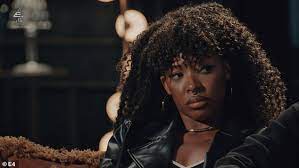 MAFS UK fans heap praise on show expert Paul Brunson for finally exposing Julia-Ruth's lies as he declares her husband Divarni has been 'hoodwinked and bamboozled' | Daily Mail Online