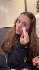 Maggie Thurmon's Makeup Routine for the Grammys 2025