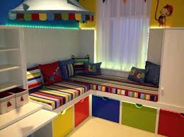 Ikea Regale Kallax Flexible Vielseitigkeit Zum Gunstigen Preis Kinder Spielzimmer Mobel Kleines Spielzimmer Kleinkind Spielzimmer