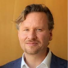 Navigating the EU CRA with Infineon