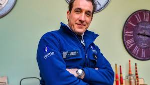 De buurtpolitie', werden inspecteurs koen baetens (andy peelman), robin verhaegen (henny seroeyen) en floor lommelen (ianthe tavernier) een begrip in vlaanderen. De Buurtpolitie Archieven Entertainment Today