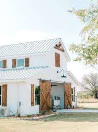 Pin By Sylvia B On Maison De Famille Pole Barn Homes Barn House Barn House Plans
