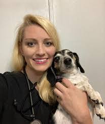 Tabitha Buchanan's Instagram, Twitter & Facebook