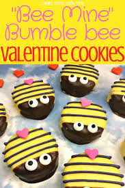 How To Make Sweet Valentine Bumble Bee Cookies Cool Moms Cool Tips Recipe Bee Cookies Cookie Tutorials Sweet Valentine