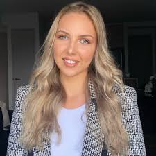 Found a dry spot under the awning, what a great cause Vinnies CEO…