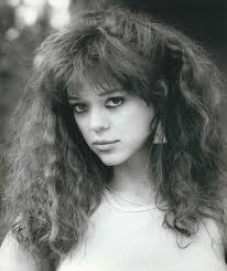 Deborah Richter's Instagram, Twitter & Facebook