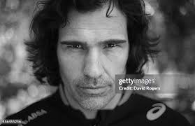 2.245 fotos e imágenes de alta resolución de Victor Rogers