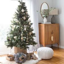 Cotton Bird On Instagram J 10 Qui Ne Compte Pas Les Jours Luluandgeorgia Holiday Decor Christmas Decorations Living Room Minimalist Christmas