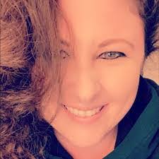 Melissa Neblett's Instagram, Twitter & Facebook