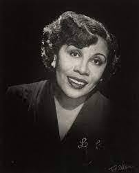 Lilia Randolph's Instagram, Twitter & Facebook