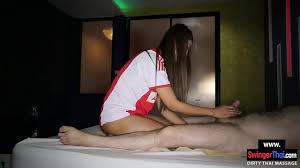 คลิปหลุดดาราจีน xxx มาเที่ยวไทยต้องมาให้ถึง Porn China  นั่งเบ็ดหีอ่อยหีอยู่ข้างทาง เจอลุงกวาดขยะเดินผ่านเลยชวนลุงมาเย็ดหี  แหกหีแอ่นให้เย็ดสดเย็ดฟรี  โดนจับเด้ากระแทกหีไม่ยั้งแล้วใช่ไข่สั่นถูหีไปด้วยจนน้ำหีแตกไหลเยิ้มเคลือบเต็มลำควย  - นึกถึง หนังโป๊ หนัง ...