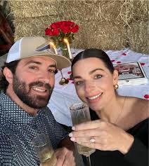 Jello Jones in people