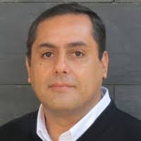 Robert Valderrama's Instagram, Twitter & Facebook