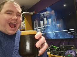 My father was Richard Nicoletti, married to Joyce Treglia from Norwalk.  Joyce was a beautician in town at a place called Ingolds. My parents lived  about Nicoletti's market when I was born,