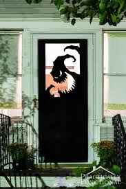 Before starting, remove the door from the hinges and lay it flat. 13 Diy Scary And Fun Halloween Door Decoration Ideas