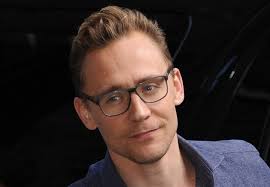 — tom hiddleston (@twhiddleston) december 31, 2011. Tom Hiddleston Diese Frau Hat Er Uberzeugt