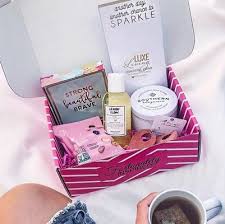 Shop birthday gifts for her, women's birthday gifts & get free delivery in india & worldwide. 35 Best Birthday Gift Ideas For Her 2021 Unique Birthday Gifts For Women