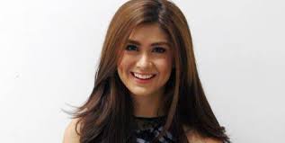Carla Abellana Shows Us The Simple Contents Of Her Prada Bag