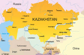 Ansicht anpassen der detailreiche globus von google earth lässt sich vielseitig nutzen: Ein Kasache Vor Einer Moschee In Astana Der Hauptstadt Kasachstans Stuttgarter Zeitung