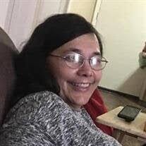 Sandra Lake's Instagram, Twitter & Facebook