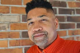 After hours, Markey IT pro inspires young artists