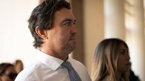 Jury in Matt Wright trial hears celebrity croc wrangler told injured pilot  to 'delete, delete, delete' items from phone