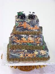 Mossy Oak With Atv Wedding Cake Camo Wedding Cakes Camo Wedding Wedding Cake Expensive