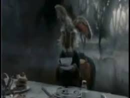 Die höhe der katze ist 16 zoll (40 cm.) pfoten, ohren und schnauze sind aus fimo. Alice Im Wunderland Verruckter Hase Youtube