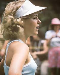 _paige.renee who? Laura Baugh in that visor tank 💧 Stay vintage fam 🤙🏽  #vintage #vintagestyle #vintagefashion #vintagegolf #vintagegolfclothing  #laurabaugh