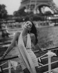 Paris Kerastase Official Kerastaseclub Kerastasecruise Kerastase Emily Ratajkowski Fashion Summer Dress Outfits