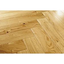 Walnut, sycamore, oak, pine, maple, hickory, chestnut, cherry Wickes Herringbone Natural Oak Real Wood Top Layer Engineered Wood Flooring