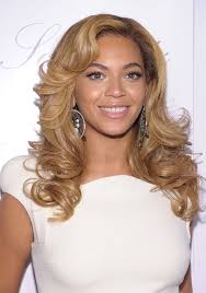 Dying your hair is not cultural appropriation regardless of what race you belong to. Beyonce Knowles Long Wavy Curly Hairstyle Hairstyles Weekly
