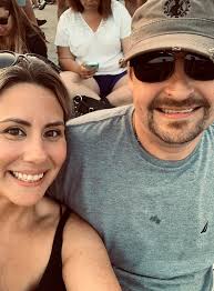 How to remove water stain and people from a photo?