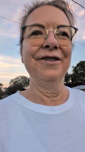 Good Tuesday morning! We completed our morning walk and I was happy to see  some progress in our puppy's walking skills. 😊🐕🐾