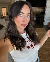 Daphne Ervin's Instagram, Twitter & Facebook