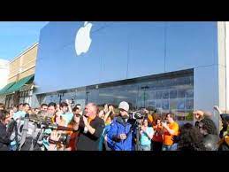 Maybe you would like to learn more about one of these? Apple Store Grand Opening Friendly Center Greensboro Nc Youtube