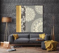 كنب رمادي صور بنات