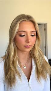 the “just enough makeup that you can tell i got my makeup done, but nothing  over the top” look 🫡