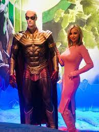 Tara strong : r/2busty2hide