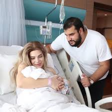 Damla ersubaşı, geçtiğimiz aylarda eşi mustafa can keser tarafından ihanete uğradığına dair görüntülerle epey sarsılmıştı. Damla Ersubasi Esi Mustafa Can Keser I Sildi Magazin Haberleri Magazin Haberleri