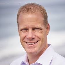 Thomas Dykstra's Instagram, Twitter & Facebook