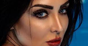 صرحت ممثلة تونسية تدعى سامية الطرابلسي، بأنها كانت تعمل في جدة مع جراح تجميل، دون أن يكون لديها شهادة في المجال. Ø³Ø§Ù…ÙŠØ© Ø§Ù„Ø·Ø±Ø§Ø¨Ù„Ø³ÙŠ 3 Ø£ÙŠØ§Ù… ÙÙŠ Ø§Ù„Ø³Ø§Ø­Ù„ ØªØ¹ÙŠØ¯Ù†Ù‰ Ù„Ù„Ø³Ø¹ÙˆØ¯ÙŠØ© Ù…Ø±Ø© Ø£Ø®Ø±Ù‰ Ø§Ù„ÙŠÙˆÙ… Ø§Ù„Ø³Ø§Ø¨Ø¹