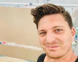 Barry Kelly's Instagram, Twitter & Facebook