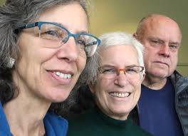 Trio Aims To Tell Dunkin: Go Elsewhere