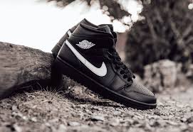 Look For The Air Jordan 1 Mid Black White Now Kicksonfire Com