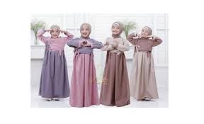 Jual beli online aman dan nyaman hanya di tokopedia. 10 Tren Baju Muslim Anak Yang Nyaman Dipakai Sehari Hari Di Bulan Ramadhan Bukareview