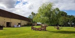 Grand Gite La Longere 28320 Gas En 2020 Grand Gite Fleurs En Bois Gite De France